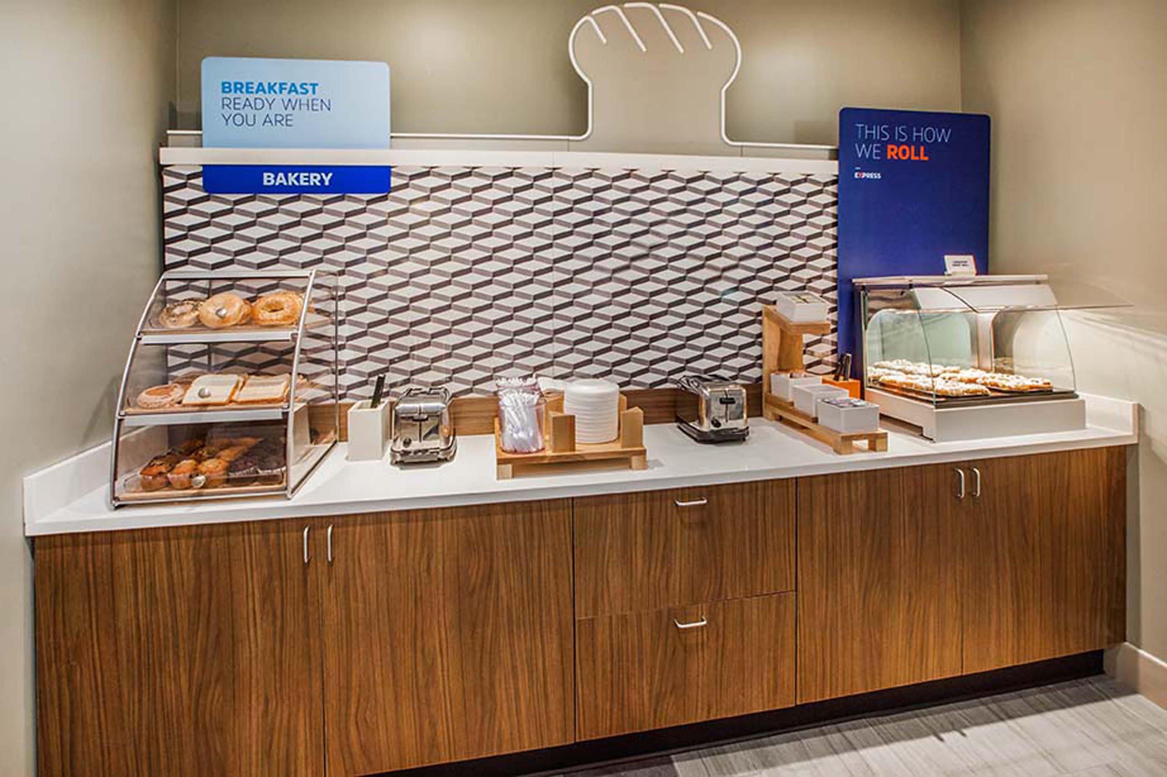 Holiday Inn Express Hotel & Suites Houston Nw Beltway 8-West Road By Ihg Экстерьер фото